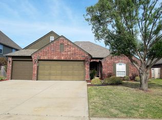 4706 S Narcissus Pl, Broken Arrow, OK 74011