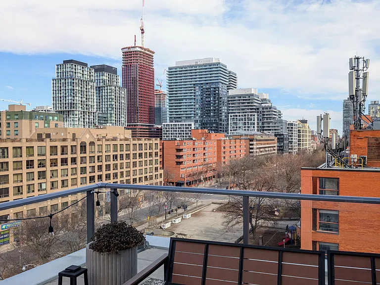 3 Market St #608 — Photo 33