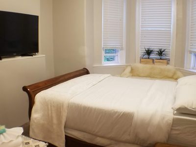 1920 Park Ave, Baltimore, MD, 21217