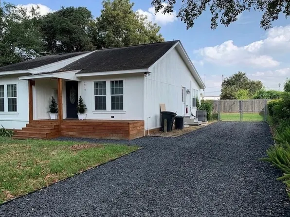 6818 Della St, Houston, TX 77093