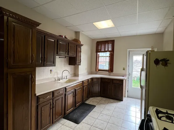 19 Glenwood Avenue image 9 of 17