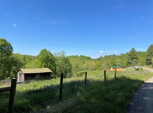 2806 Duncan Mill Rd, Dugspur, VA 24325