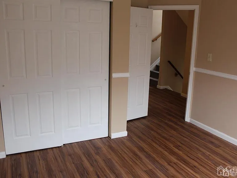 240 Hidden Woods Ct — Photo 25