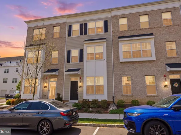124 Annapolis St, Bensalem, PA 19020