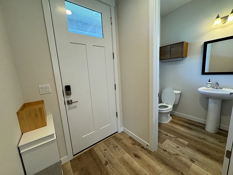 13323 NE 84th St — Photo 7