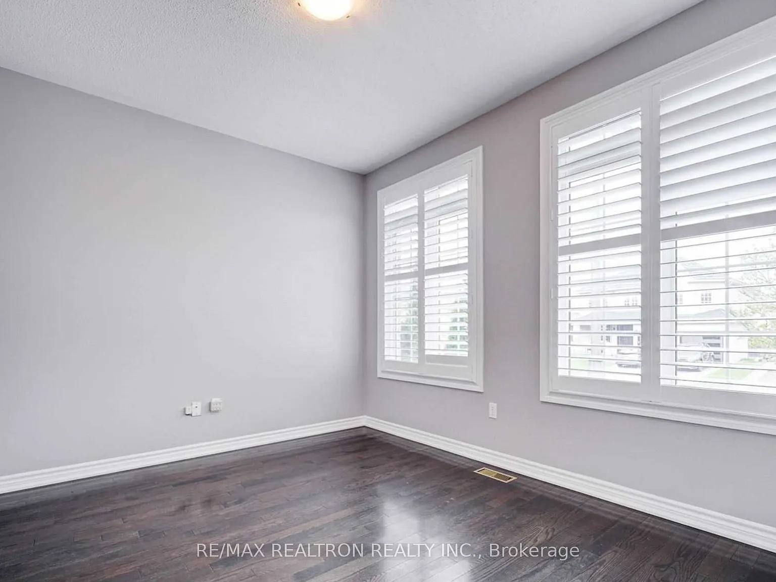 4 bed, $4,100 — Photo 2