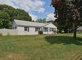 891 Namquid Dr, Warwick, RI 02888