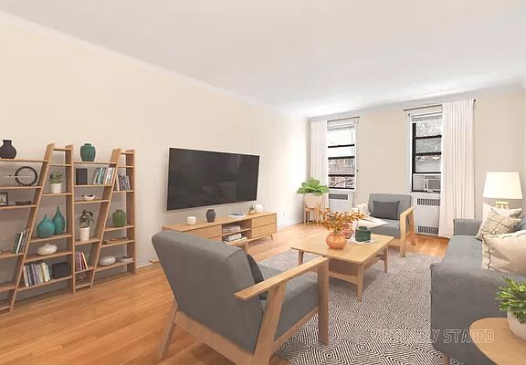 5th image of 69-10 Yellowstone Blvd #326