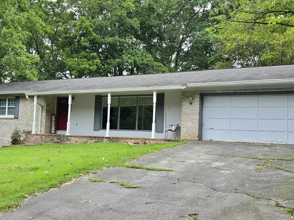 3911 Darbo Ln, Ooltewah, TN 37363