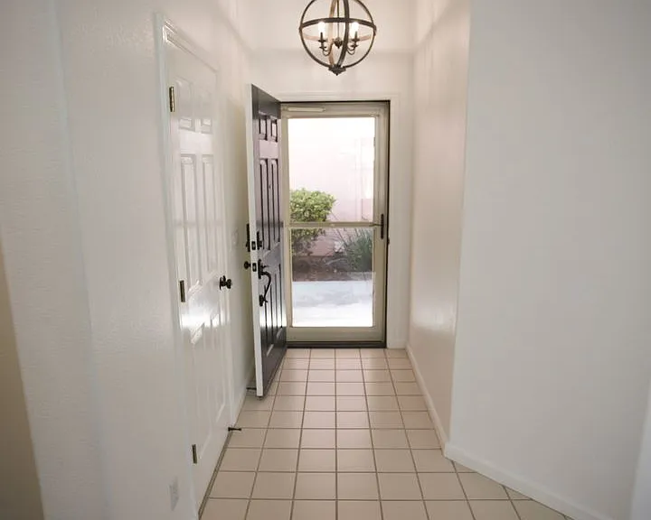 8 Constantine Ct — Photo 7