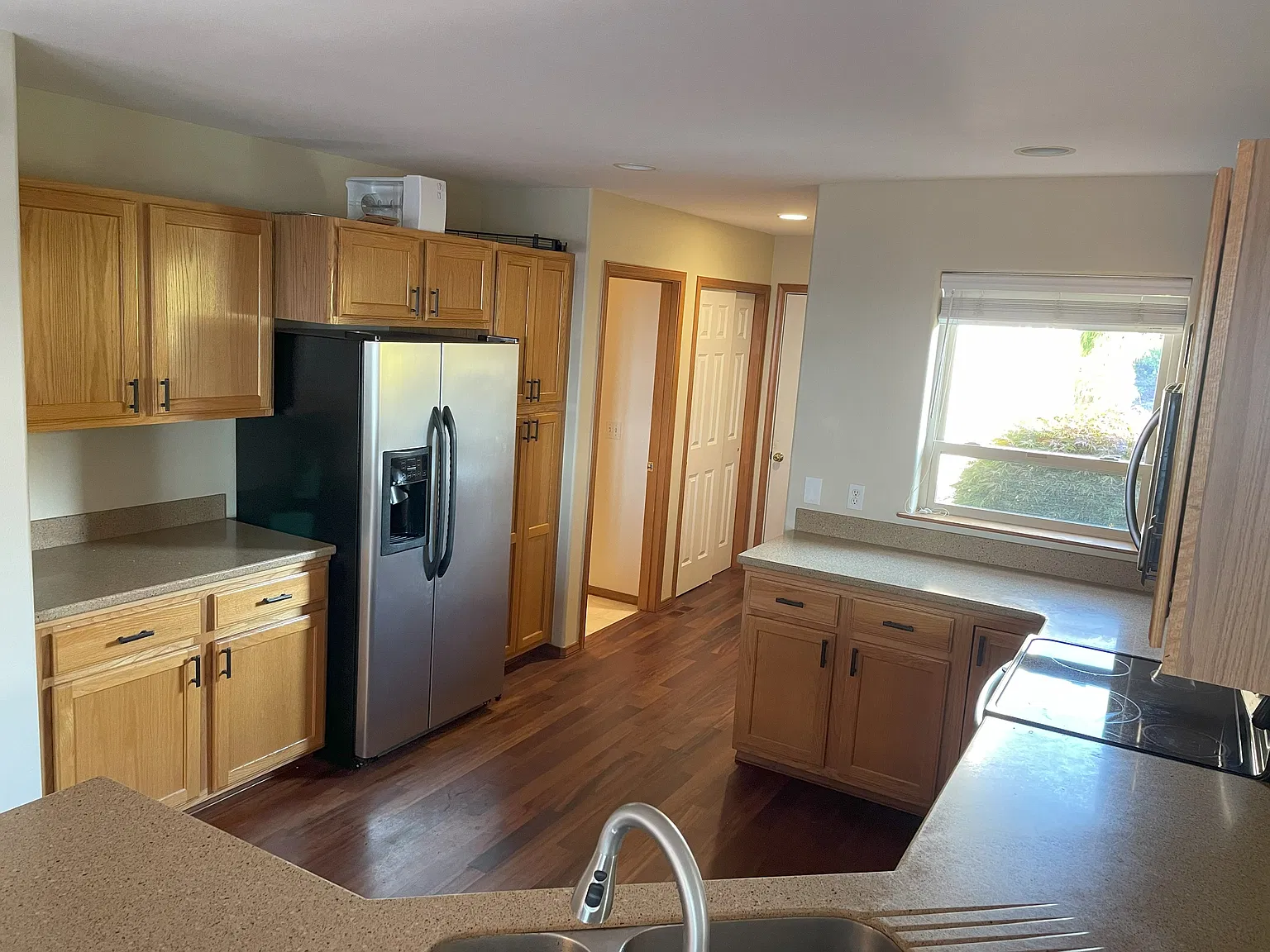 3 bed, 1572 sqft, $2,700 — Photo 4