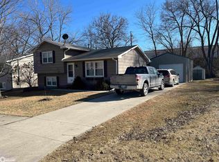1008 Gordon Dr, Knoxville, IA 50138