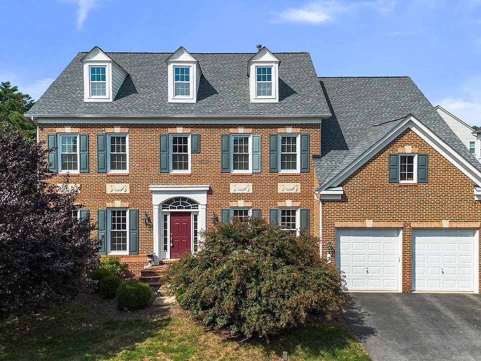 3 Sweetwood Ct