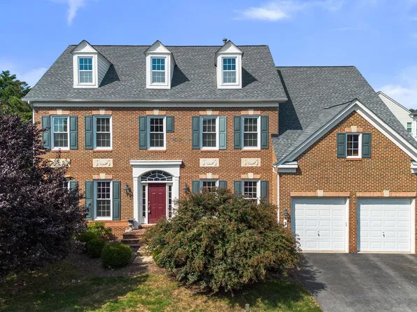3 Sweetwood Ct, Rockville, MD 20850