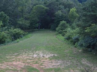 96 Secret Point Dr, Pikeville, KY 41501