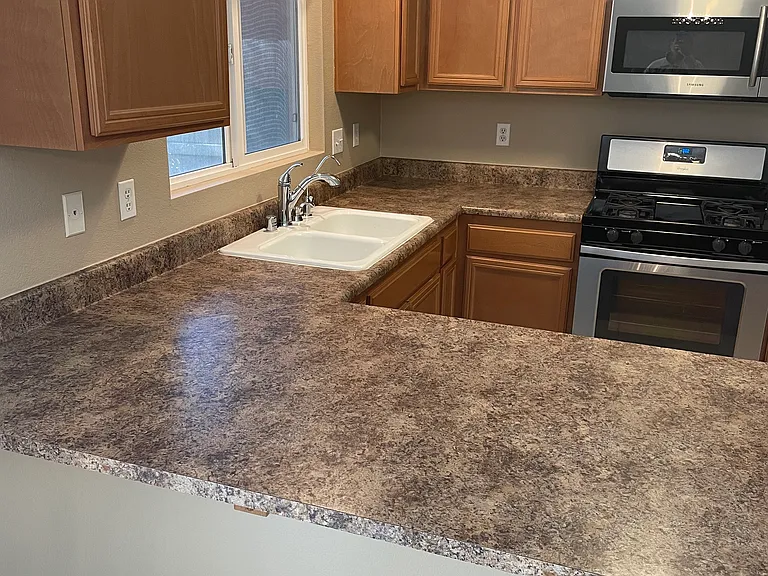 622 Sky View Dr — Photo 2