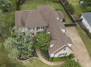 10220 Herons Ridge Dr, Lakeland, TN 38002