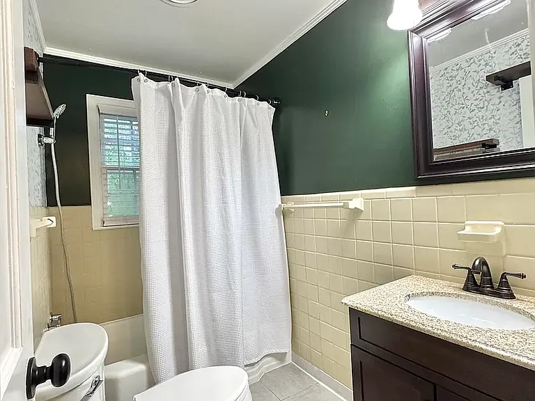 1801 Chickasaw Dr — Photo 32