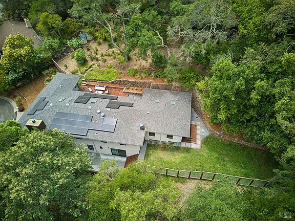 3rd image of 299 N Almenar Drive