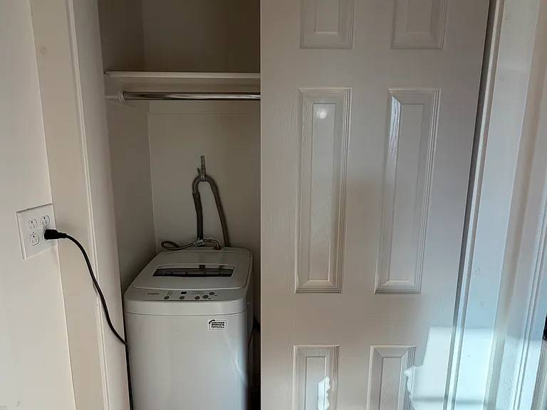 2341 Oak Park Rd #1/2 — Photo 9