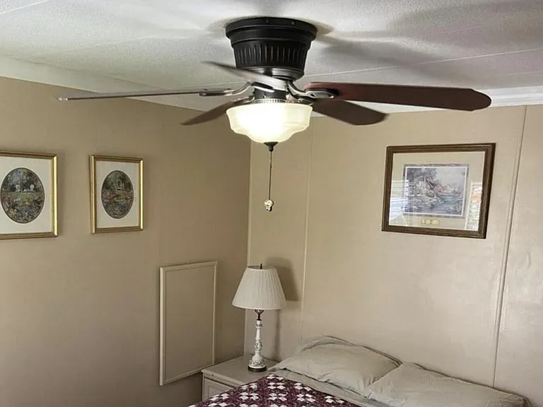 19124 Meadow Brook Ct — Photo 7