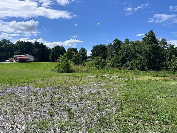 3rd image of 9721 Thorn Grove Pike