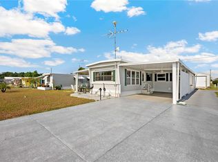 5251 Flint St, Zephyrhills, FL 33542