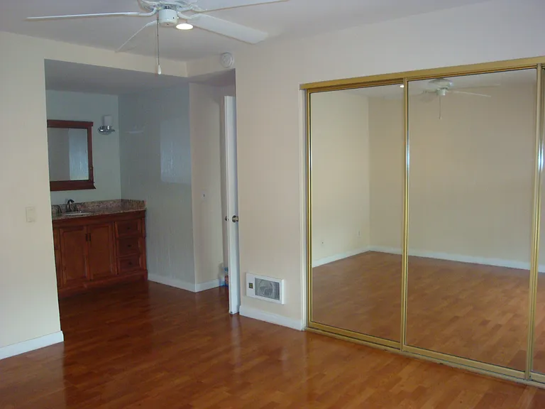 1056 S Idaho St — Photo 16