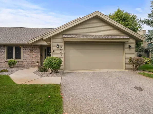 3685 Eastview Dr, Traverse City, MI 49684
