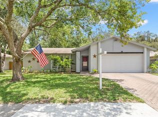 17509 Cranbrook Dr, Lutz, FL 33549
