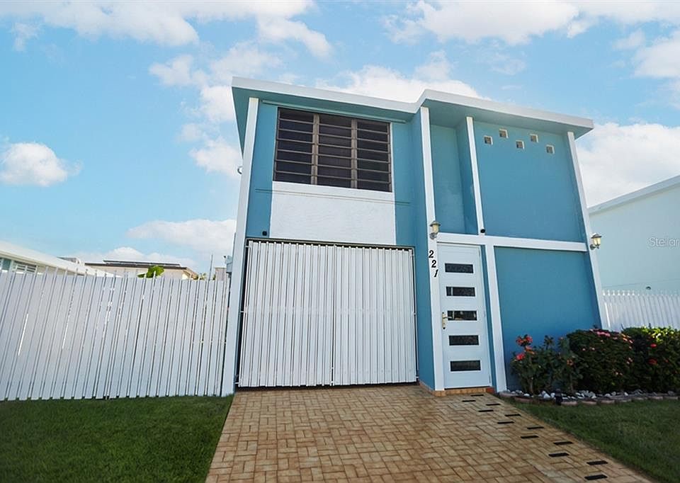 1st image of 221 Calle Manati