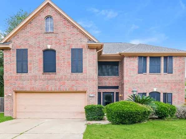 326 Dunford Ct, Highlands, TX 77562