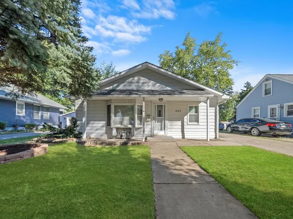 1023 Spruce St, Aurora, IL 60506