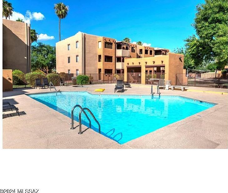1st image of 1810 E Blacklidge Dr APT 118