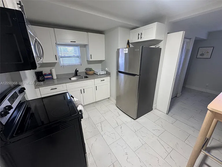 2211 NW 82nd St #2 — Photo 5