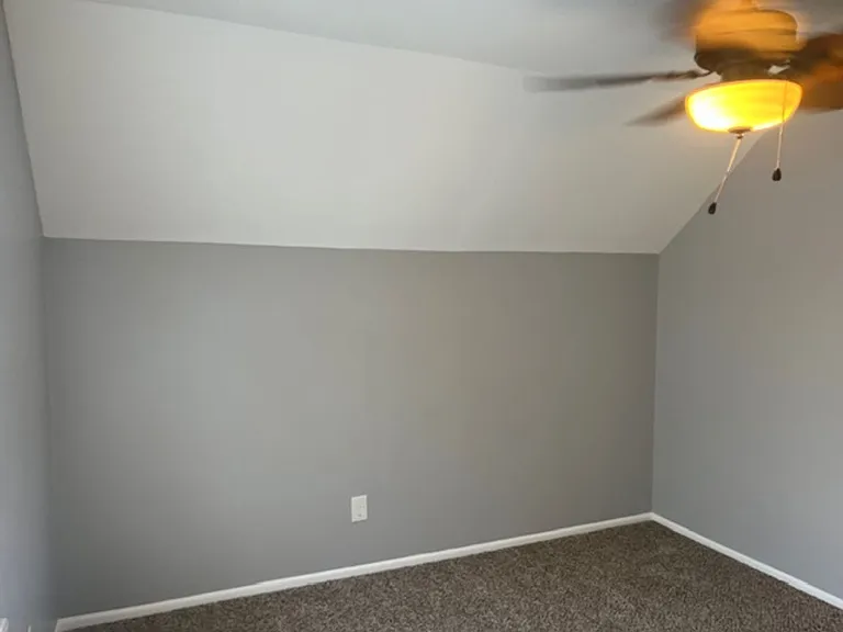 1306 Carnation Ln — Photo 22