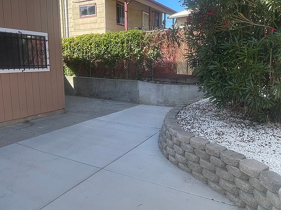 4th image of 1916 48th Ave APT B