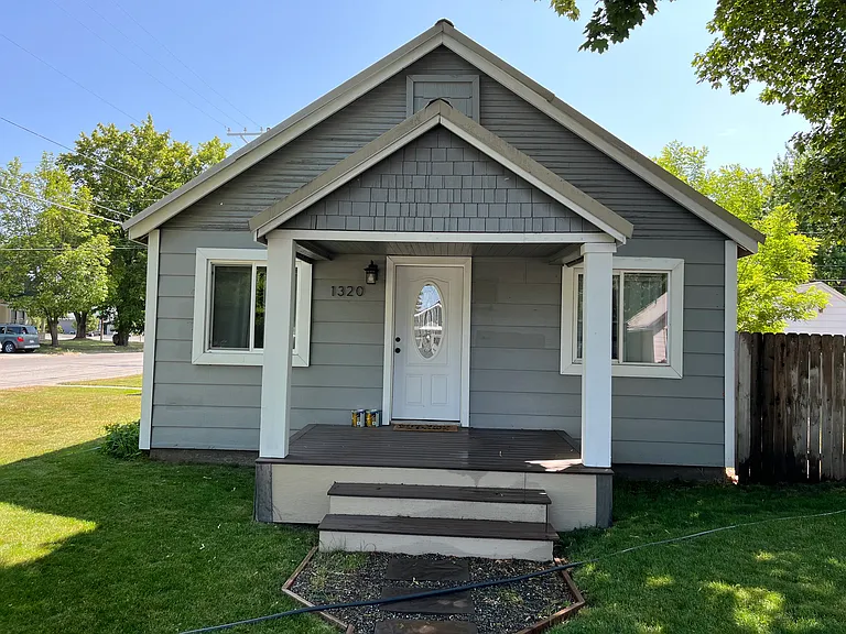 1320 N A St — Photo 1