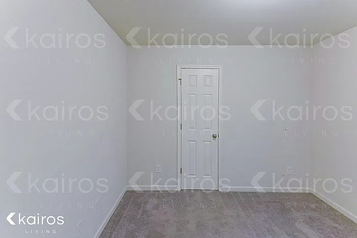 223 Long Island Dr — Photo 12