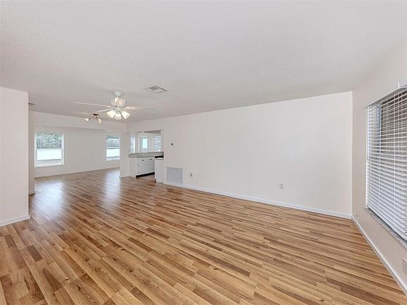 5th image of 1215 Mango Ave