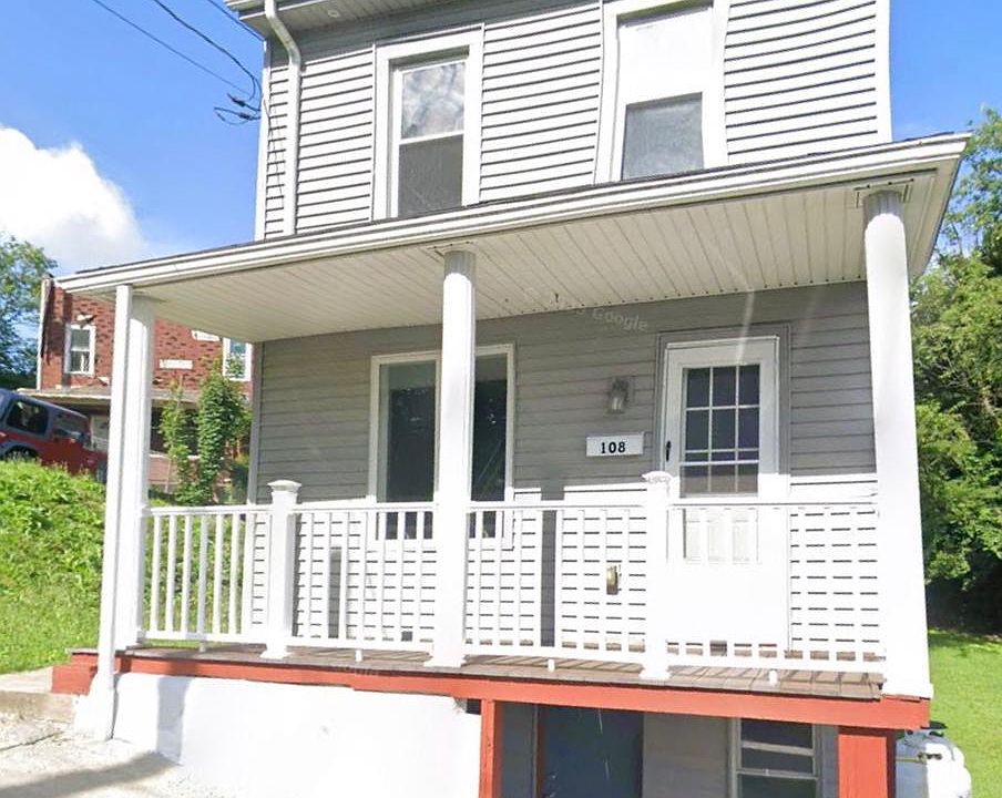 1st image of 108 Cherry St