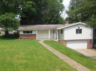 132 Lakeview Dr, Canonsburg, PA 15317