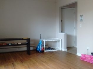 1229 Island Dr APT 202, Ann Arbor, MI