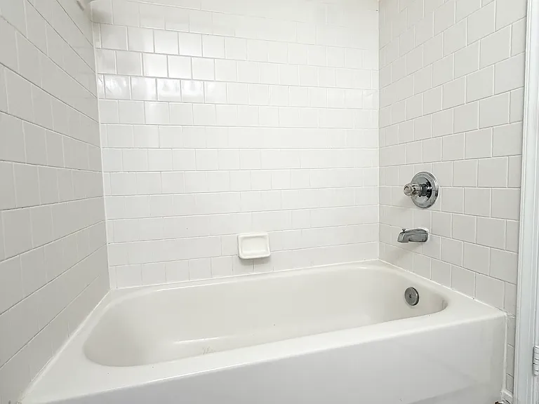 2543 Selkirk Ct — Photo 39