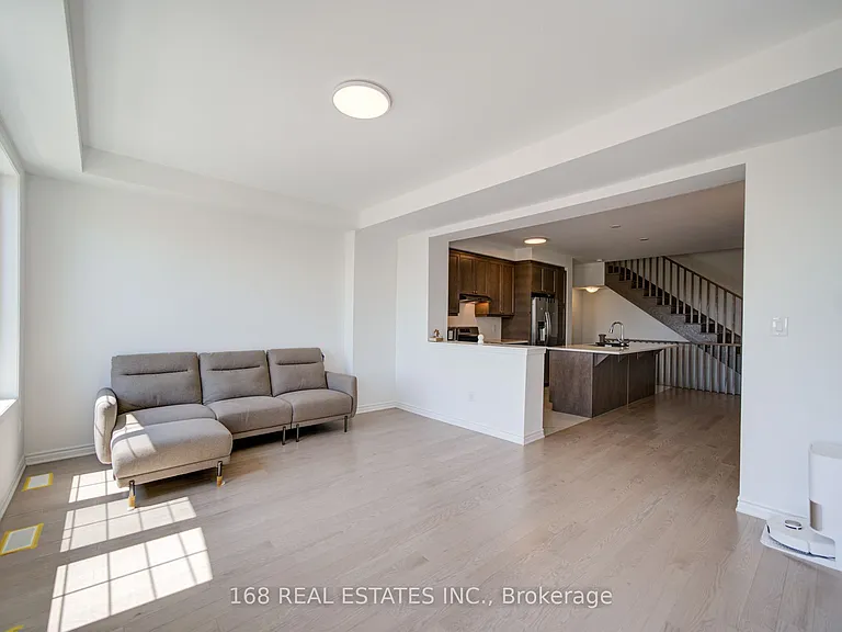 44 Azure Dr — Photo 27