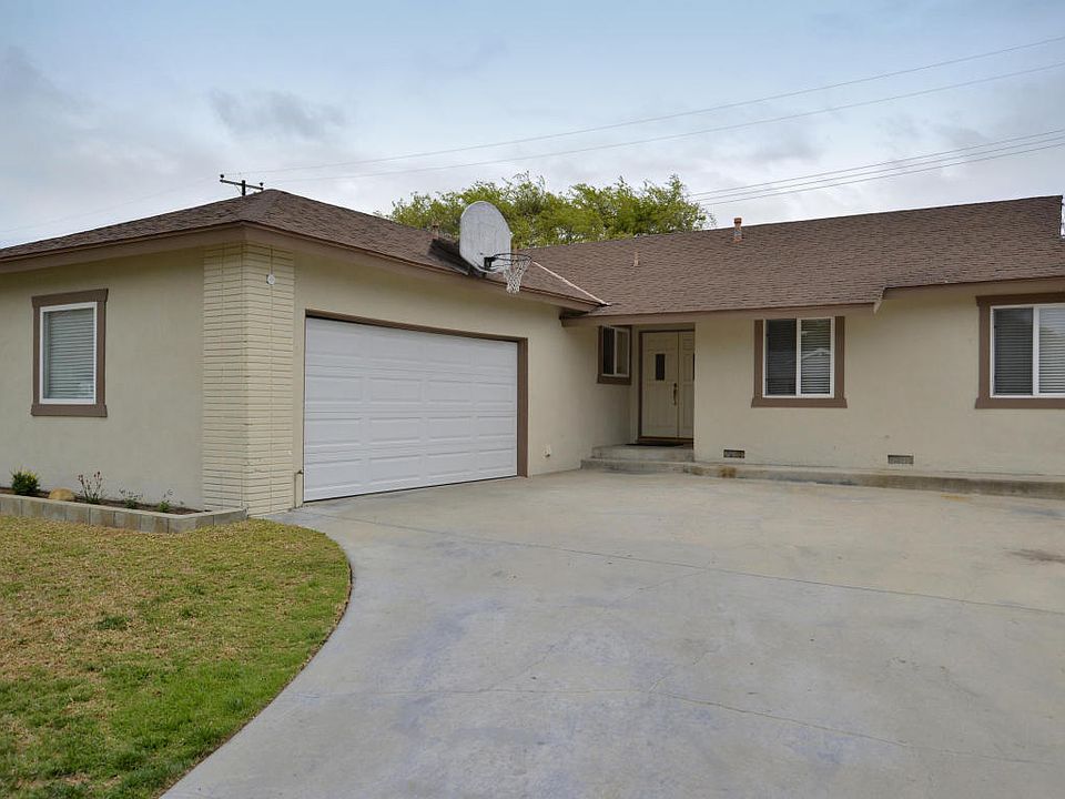 1st image of 7642 Dartmoor Ave
