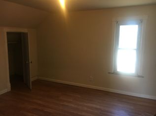 29 Hopkins St, Aurora, IL 60505