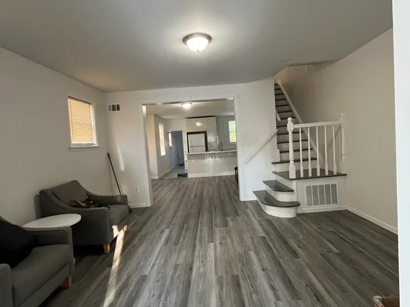 7251 Dungan Rd, Philadelphia, PA 19111