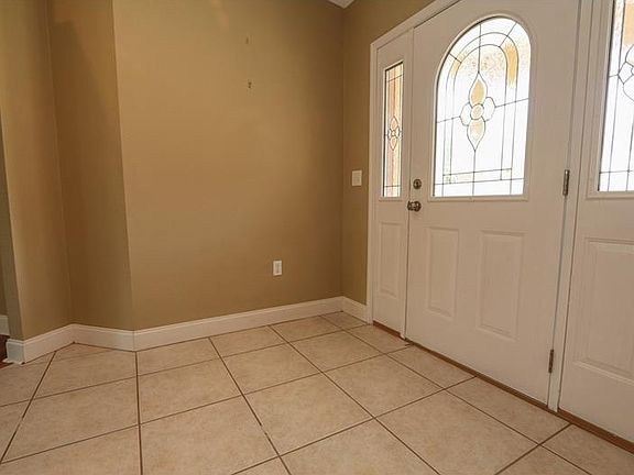 4th image of 1056 N San Mateo Dr