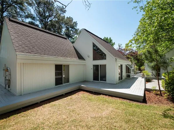 3128 Bray Rd, Virginia Beach, VA 23452